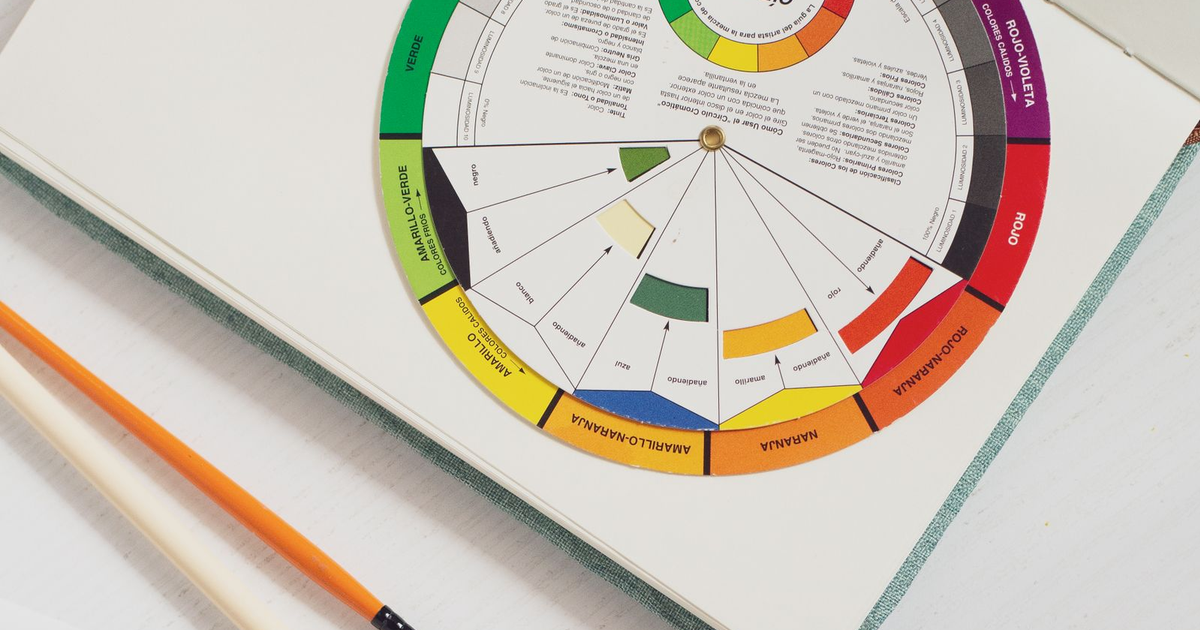colores y muestras de identidad antes de un rebranding o restyling